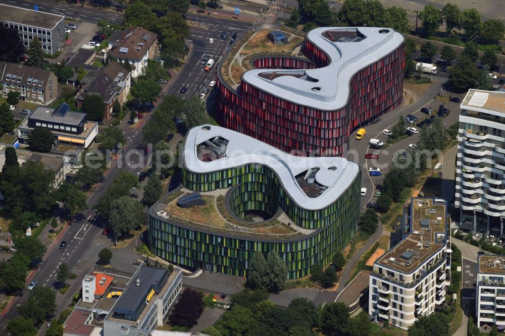 Köln from the bird's eye view: Administration building of the company of HEUBECK AG on Gustav-Heinemann-Ufer in the district Bayenthal in Cologne in the state North Rhine-Westphalia, Germany