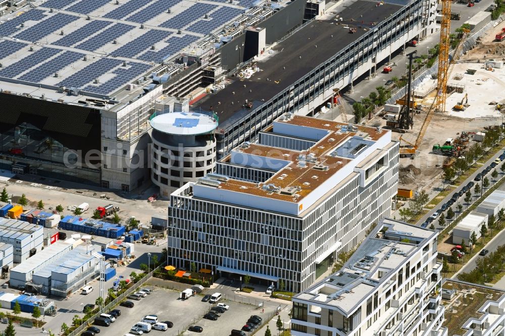 Aerial image Frankfurt am Main - Administration building of the company of Kassenaerztliche Vereinigung Hessen on Europa-Allee in Frankfurt in the state Hesse, Germany