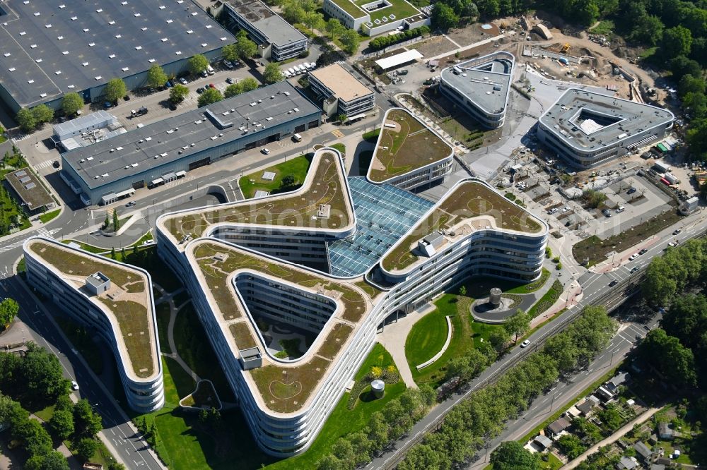 Aerial photograph Köln - Administration building of the company RheinEnergie AG on Parkguertel in the district Ehrenfeld in Cologne in the state North Rhine-Westphalia, Germany