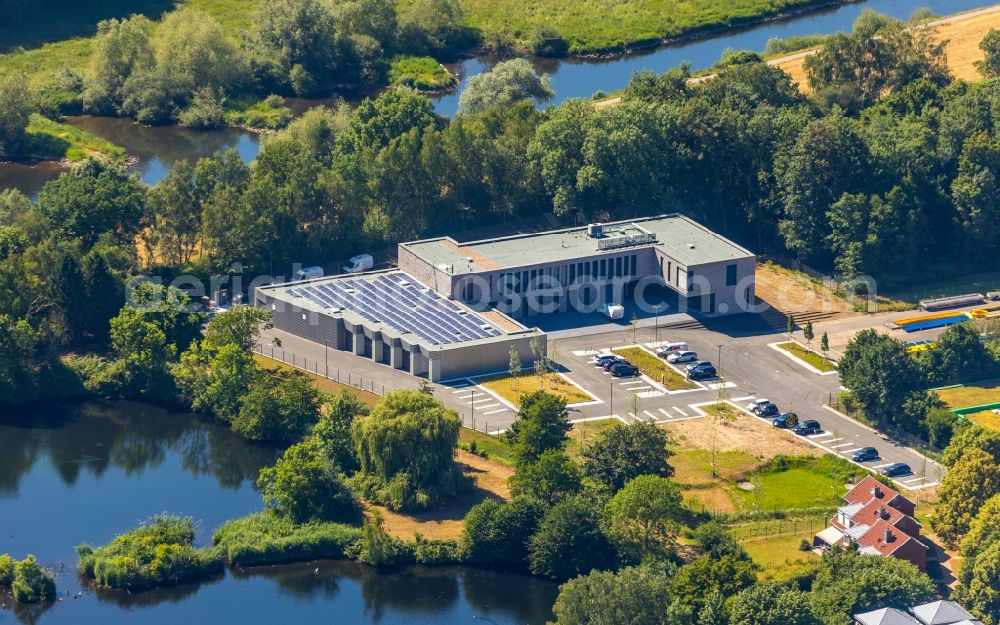 Aerial photograph Hattingen - Administration building of the company of Stadtwerke Hattingen GmbH on Weg Zum Wasserwerk in Hattingen in the state North Rhine-Westphalia, Germany