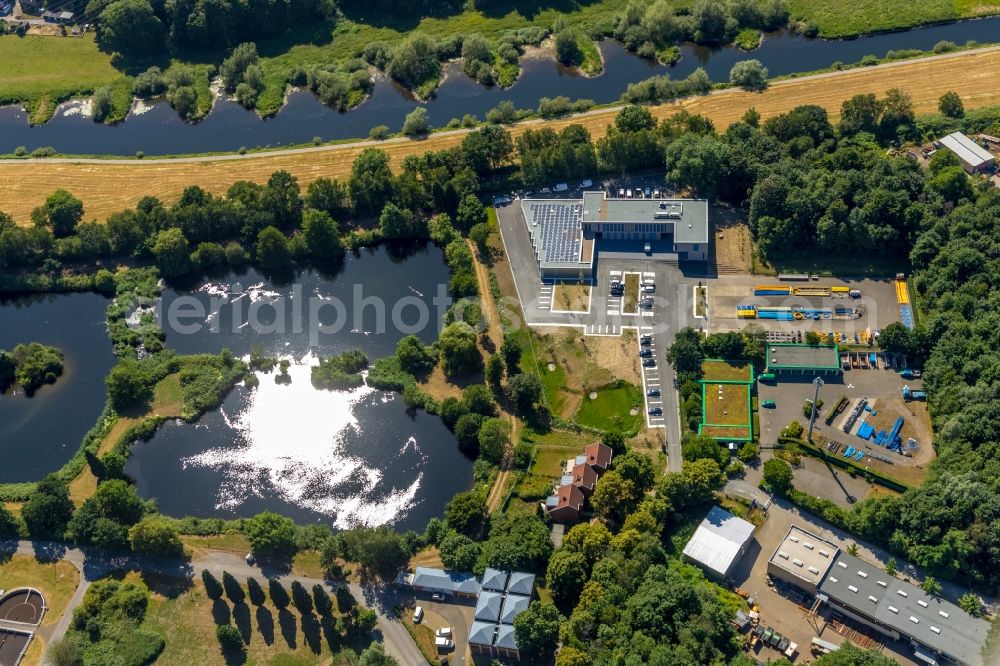 Aerial photograph Hattingen - Administration building of the company of Stadtwerke Hattingen GmbH on Weg Zum Wasserwerk in Hattingen in the state North Rhine-Westphalia, Germany