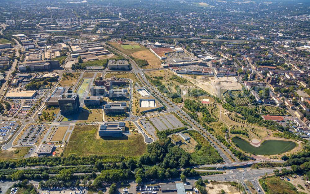 Aerial photograph Essen - Administration building of the company of Thyssenkrupp AG Building ensemble Krupp - Guertel in Krupp Park on Altendorfer Strasse at the corner of Berthold-Beitz-Boulevard in the district Westviertel in Essen at Ruhrgebiet in the state North Rhine-Westphalia, Germany