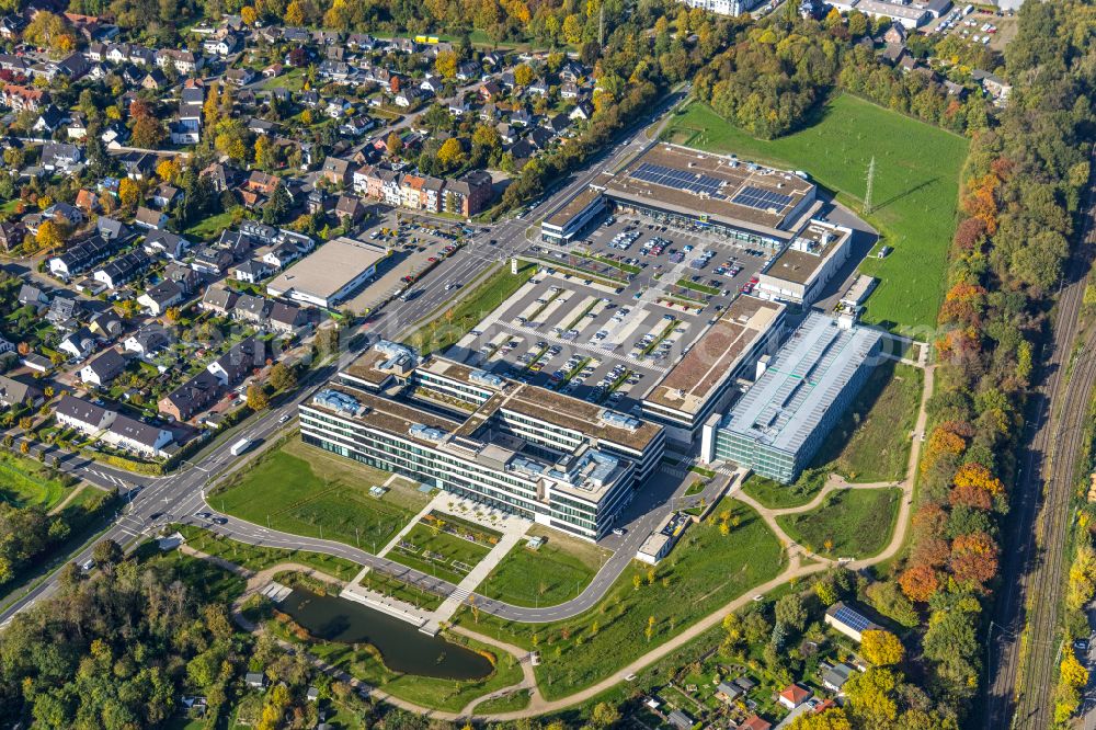 Moers from the bird's eye view: Corporate administration building of EDEKA Handelsgesellschaft Rhein-Ruhr mbH on Rheinberger Strasse in the district of Repelen in Moers in the federal state of North Rhine-Westphalia, Germany