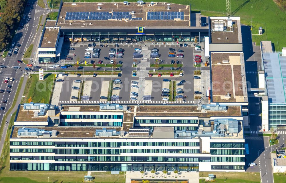 Aerial image Moers - Corporate administration building of EDEKA Handelsgesellschaft Rhein-Ruhr mbH on Rheinberger Strasse in the district of Repelen in Moers in the federal state of North Rhine-Westphalia, Germany