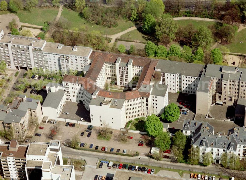 Aerial image Berlin - Tiergarten - Unternehmenssitz der Feuersozietät Öffentliche Leben Am Karlsbad 4-5 in 10785 Berlin - Tiergarten.