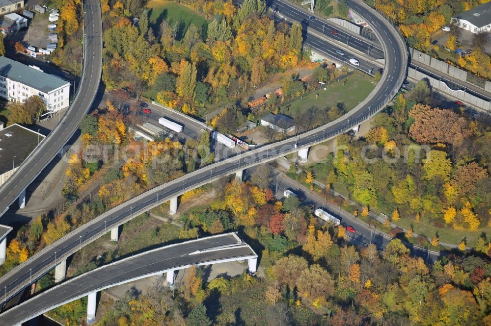 Berlin from above - The unfinished motorway A100 in range of the steets Gottlieb-Dunkel-Strasse and Teilestrasse in Berlin-Tempelhof