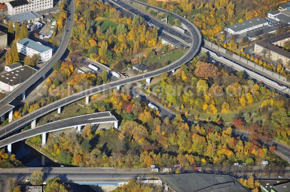 Berlin from the bird's eye view: The unfinished motorway A100 in range of the steets Gottlieb-Dunkel-Strasse and Teilestrasse in Berlin-Tempelhof