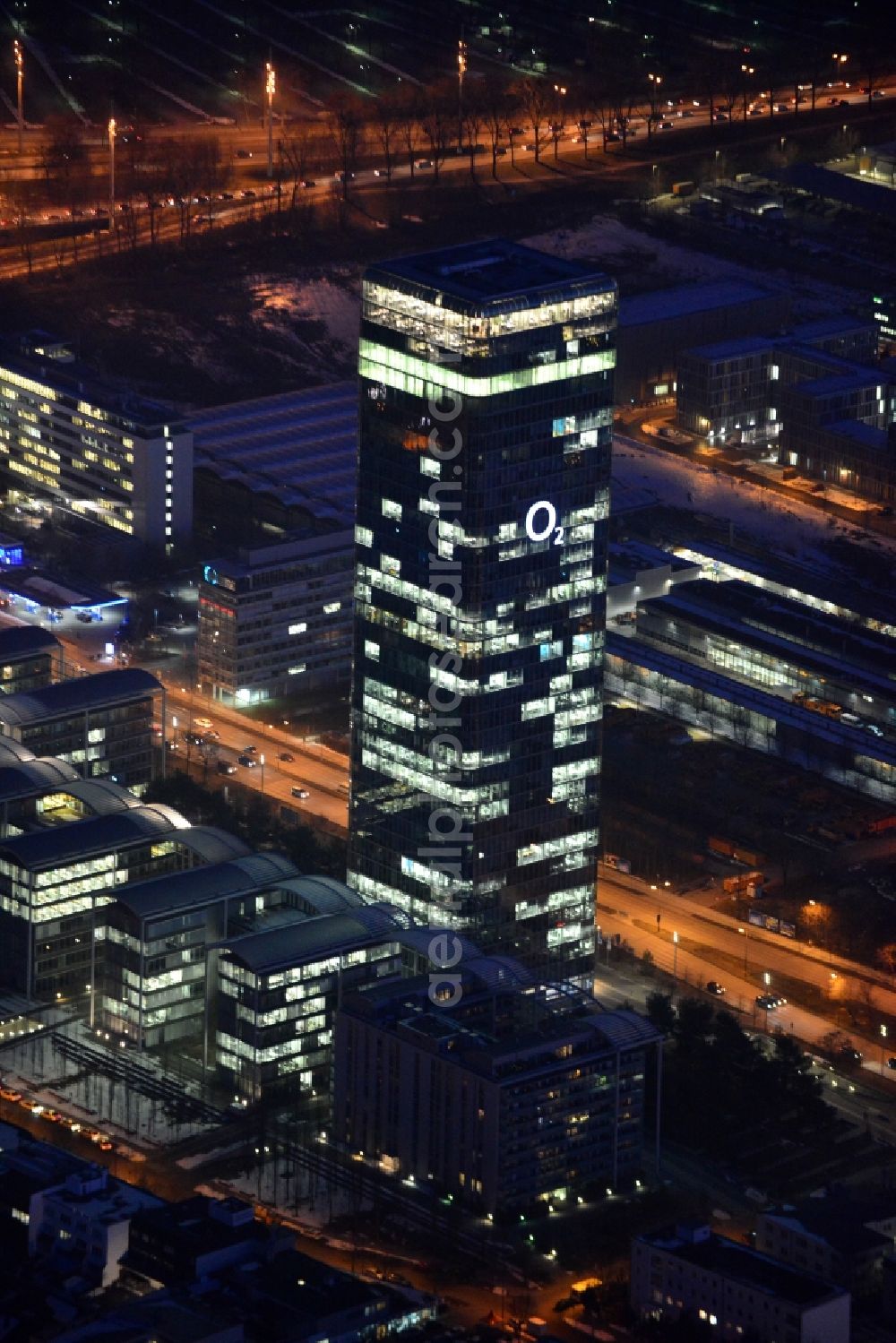 München from the bird's eye view: The headquarters Uptown of Telefonica Germany and Astellas Pharma on Georg Brauchle Ring in Munich in the state of Bavaria. The telecommunication company is seated in the glas tower with the 02 logo. The pharmaceutical company is in the complex with glas arches