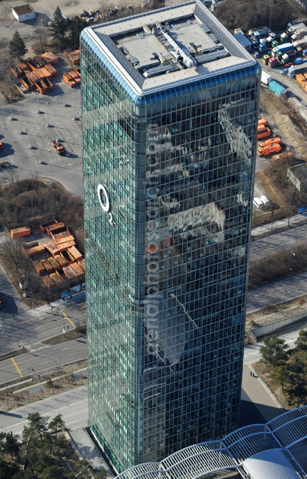 Aerial image München - Uptown high-rise building - headquarters of Telefonica Germany (O2) and Astellas Pharma GmbH on Georg-Brauchle-Ring in the Moosach district of Munich in the state of Bavaria