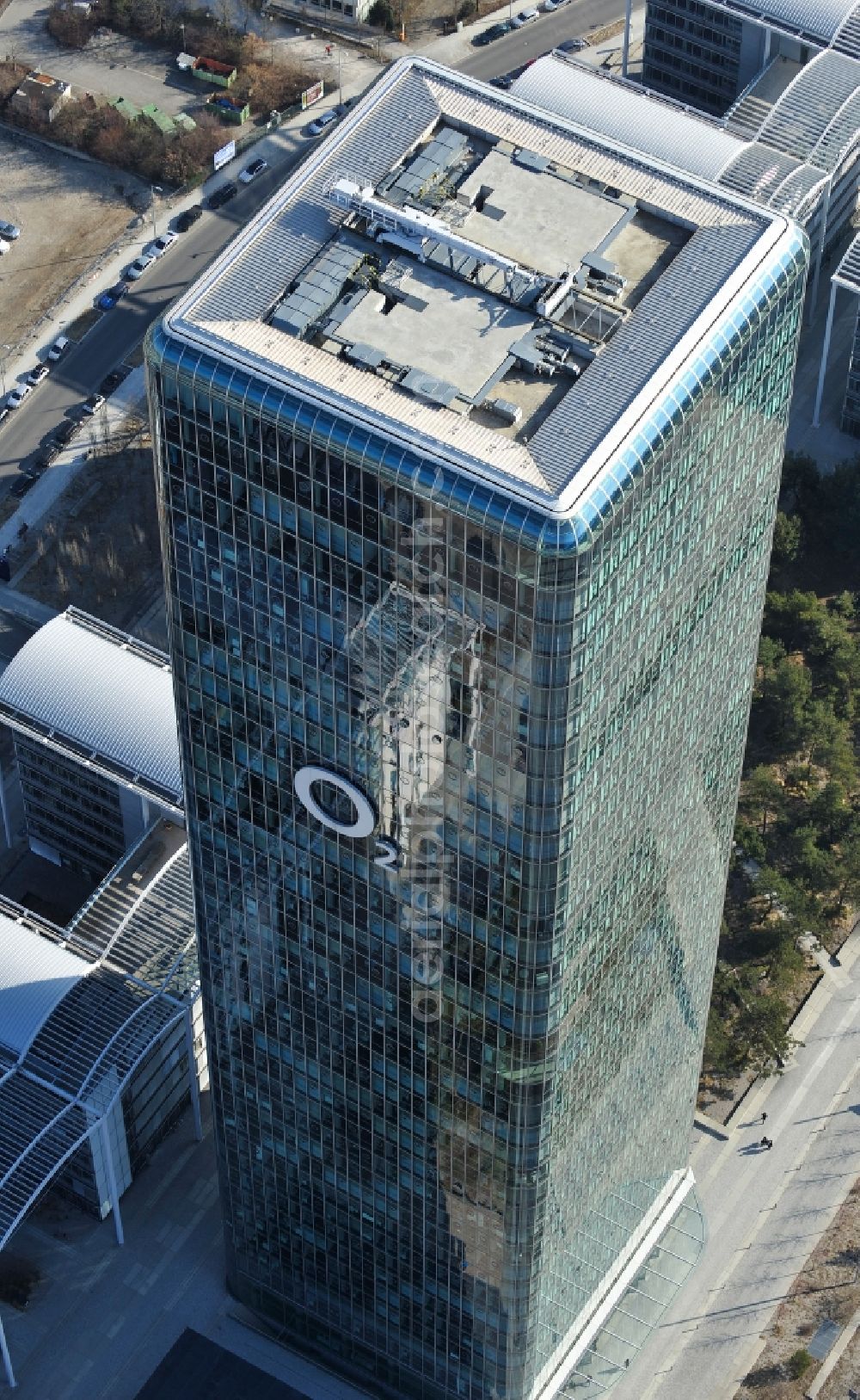 Aerial image München - Uptown high-rise building - headquarters of Telefonica Germany (O2) and Astellas Pharma GmbH on Georg-Brauchle-Ring in the Moosach district of Munich in the state of Bavaria