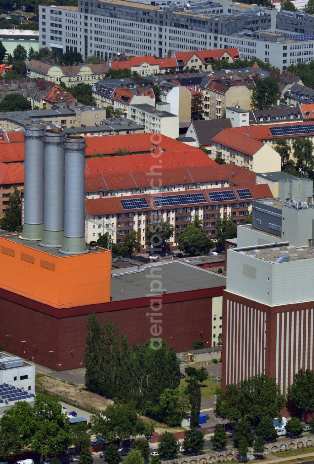 Aerial photograph Berlin - Vattenfall - heating power plant on Spreebord in Berlin - Charlottenburg