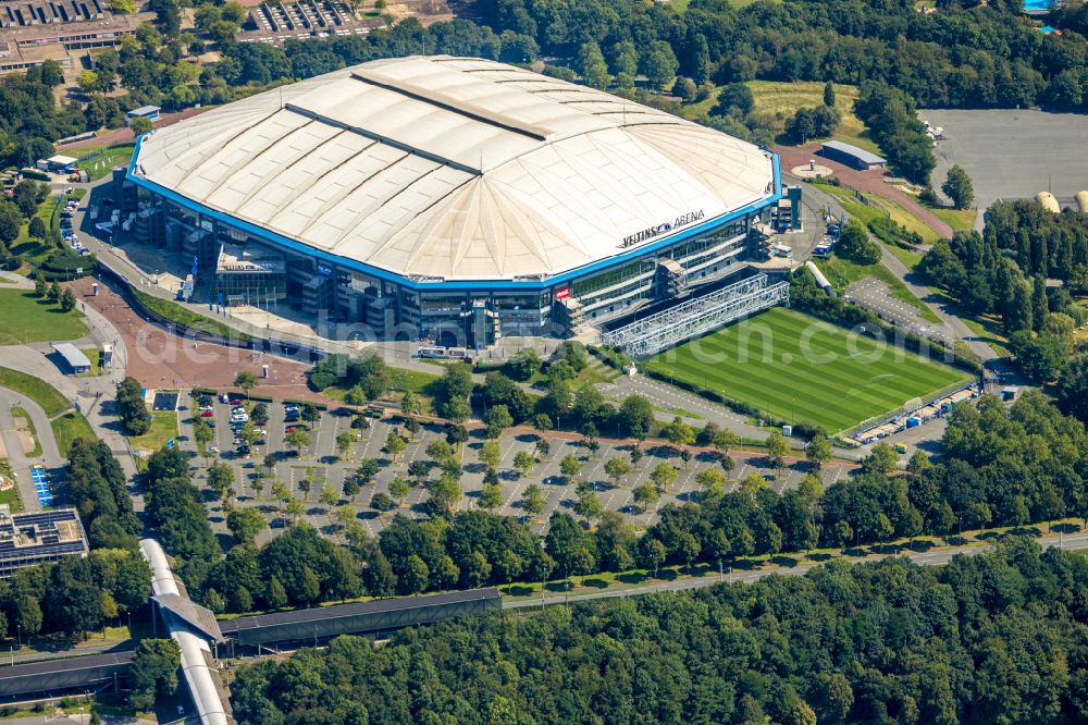 Gelsenkirchen from the bird's eye view: Veltins Arena football stadium on place Rudi-Assauer-Platz in the district Erle in Gelsenkirchen at Ruhrgebiet in the state North Rhine-Westphalia, Germany