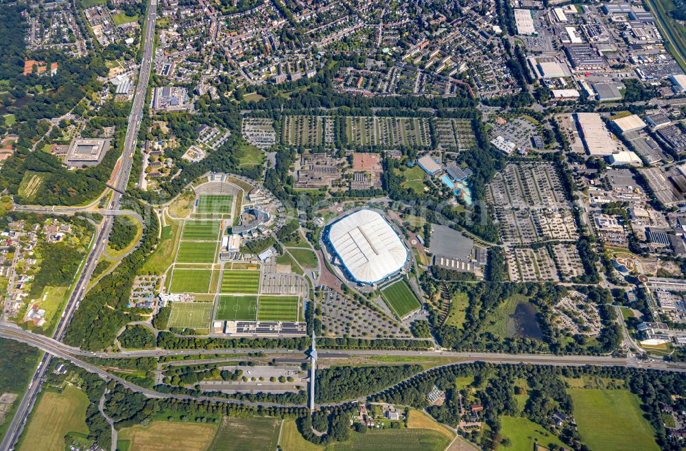 Aerial image Gelsenkirchen - Veltins Arena football stadium on place Rudi-Assauer-Platz in the district Erle in Gelsenkirchen at Ruhrgebiet in the state North Rhine-Westphalia, Germany