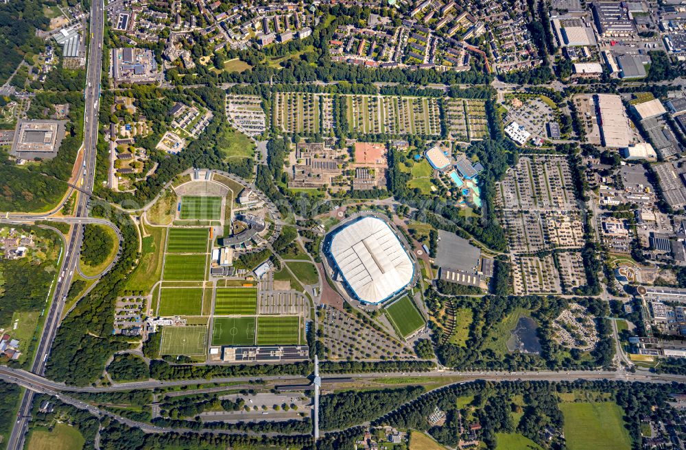 Aerial photograph Gelsenkirchen - Veltins Arena football stadium on place Rudi-Assauer-Platz in the district Erle in Gelsenkirchen at Ruhrgebiet in the state North Rhine-Westphalia, Germany