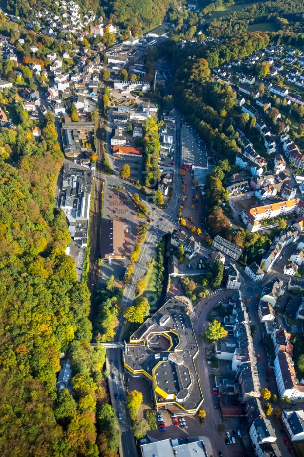 Aerial photograph Ennepetal - Building the indoor arena Haus Ennepetal and Leo Theater on Gasstrasse in Ennepetal in the state North Rhine-Westphalia, Germany