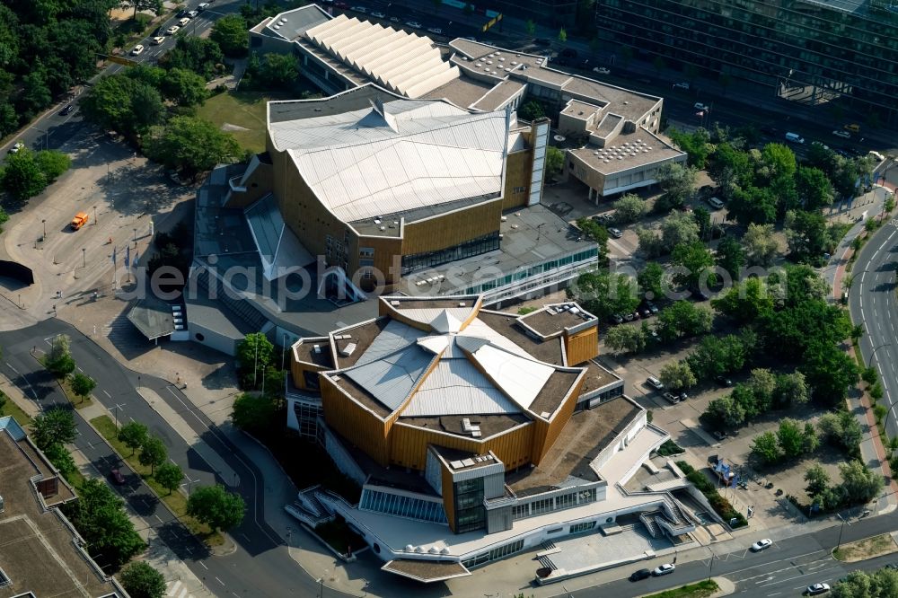 Aerial image Berlin - Building the indoor arena Berliner Philharmonie om Herbert-von-Karajan-Strasse in Berlin in Germany