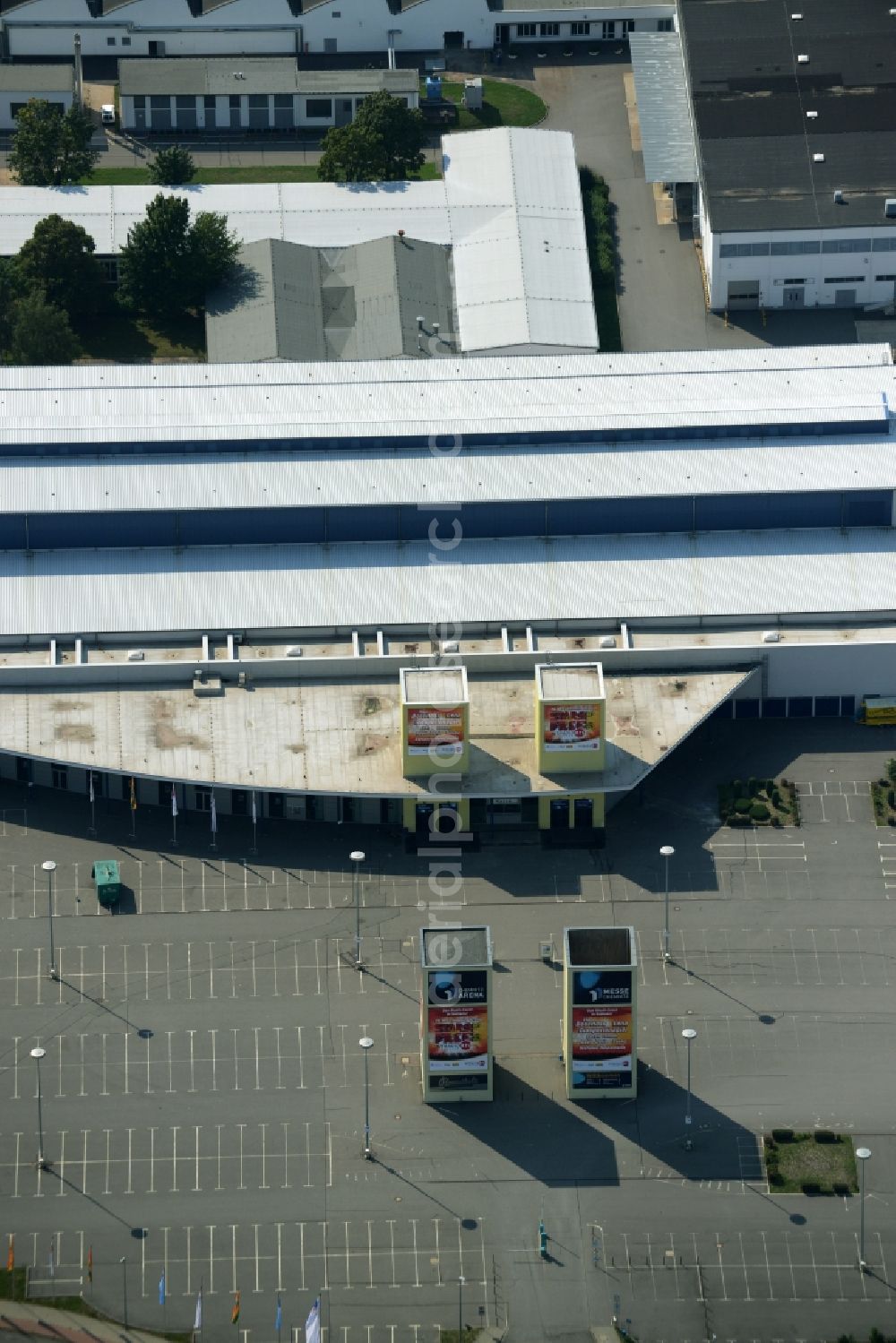 Chemnitz from the bird's eye view: Building the indoor arena Messe Chemnitz in Chemnitz in the state Saxony