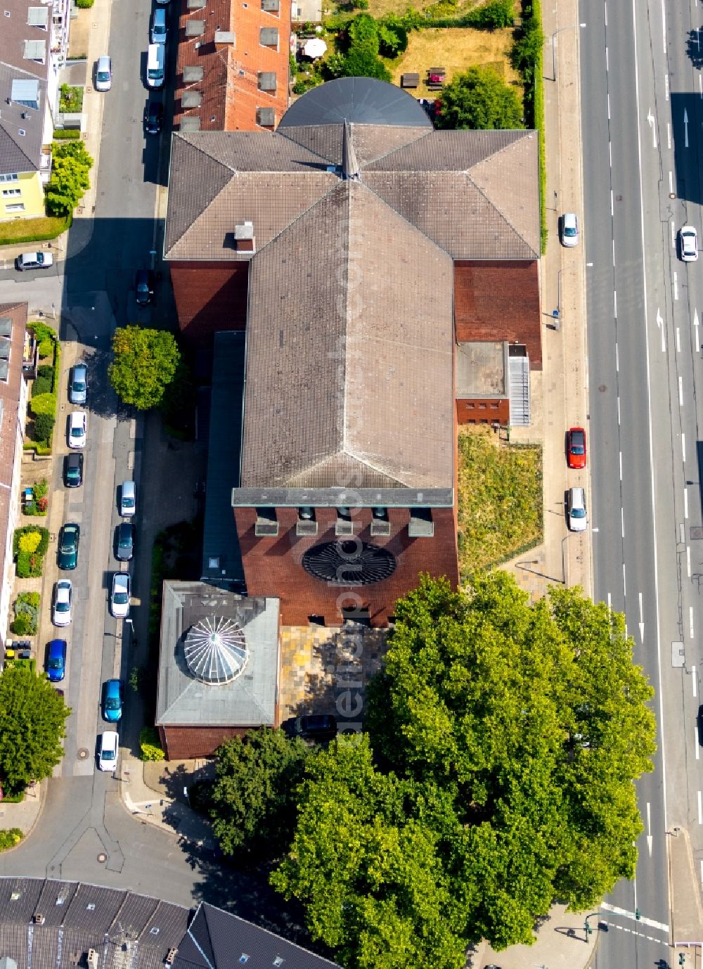 Aerial photograph Essen - Building of the indoor arena ChorForum Essen on Fischerstrasse in Essen in the state North Rhine-Westphalia, Germany