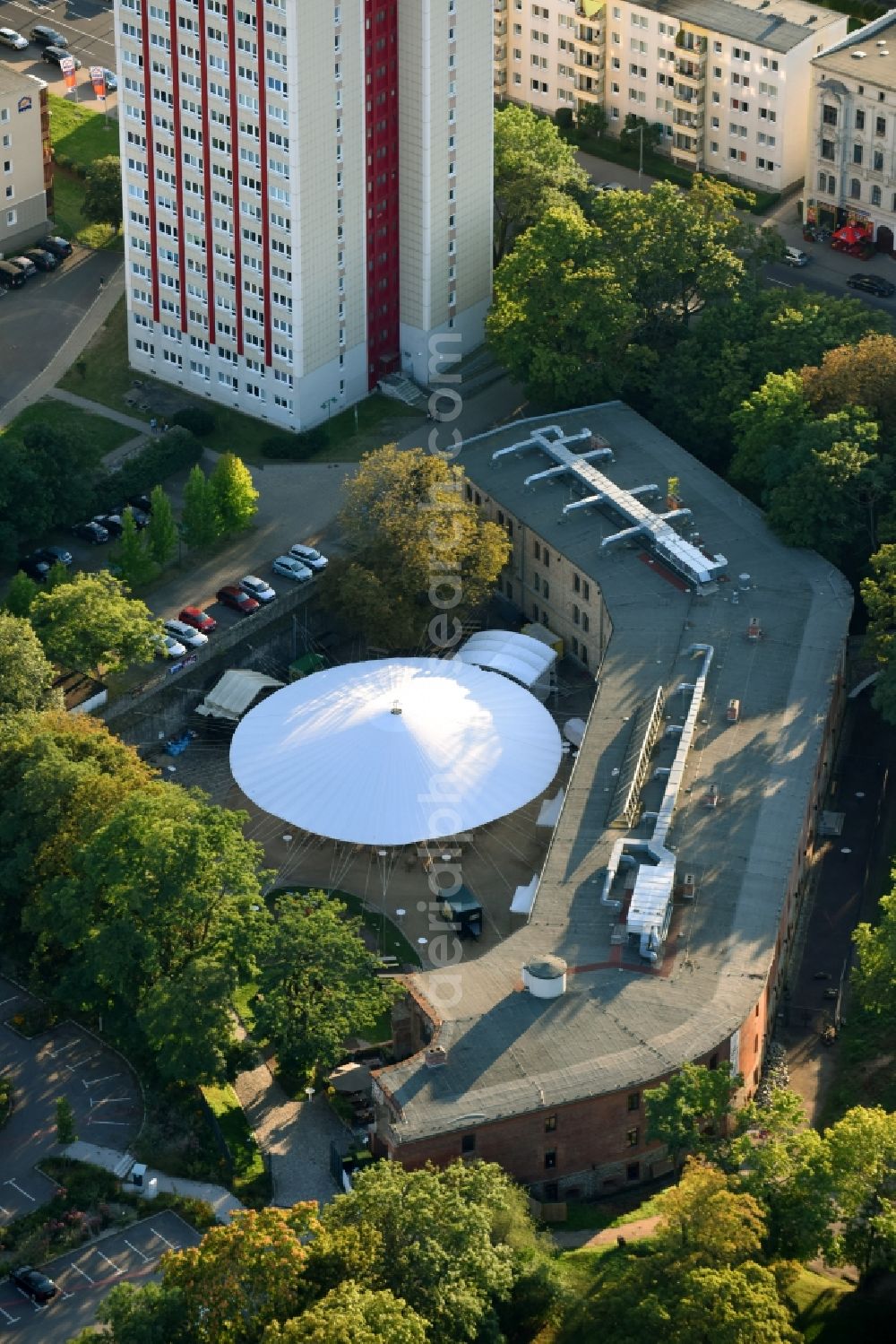 Aerial photograph Magdeburg - Building of the indoor arena FestungMark on Hohepfortewall in Magdeburg in the state Saxony-Anhalt, Germany