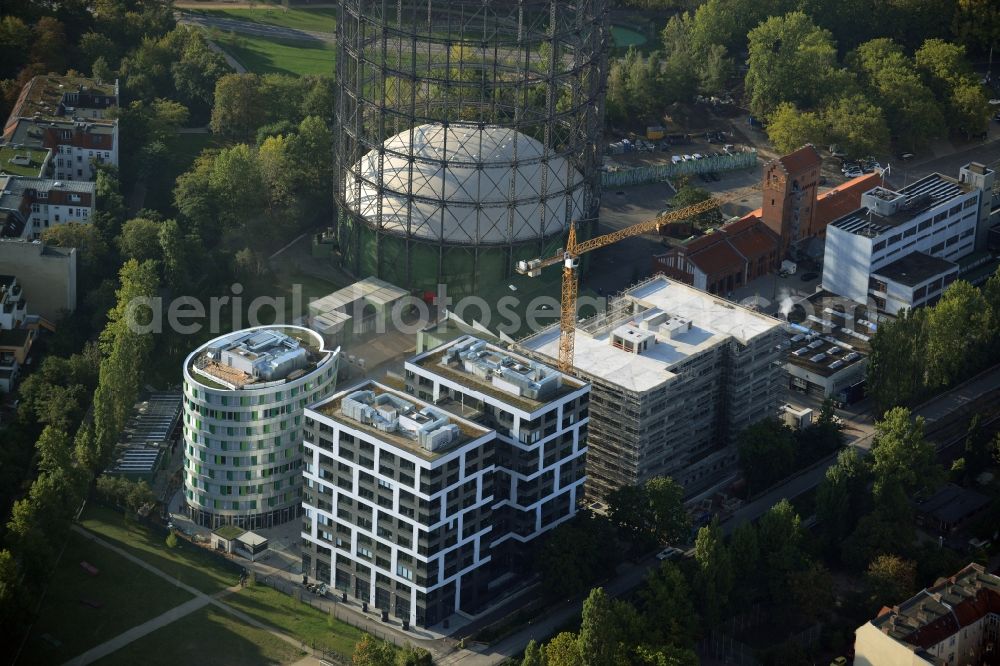 Aerial photograph Berlin - Building the indoor arena Gasometer Schoeneberg on EUREF-Campus in Berlin in Germany