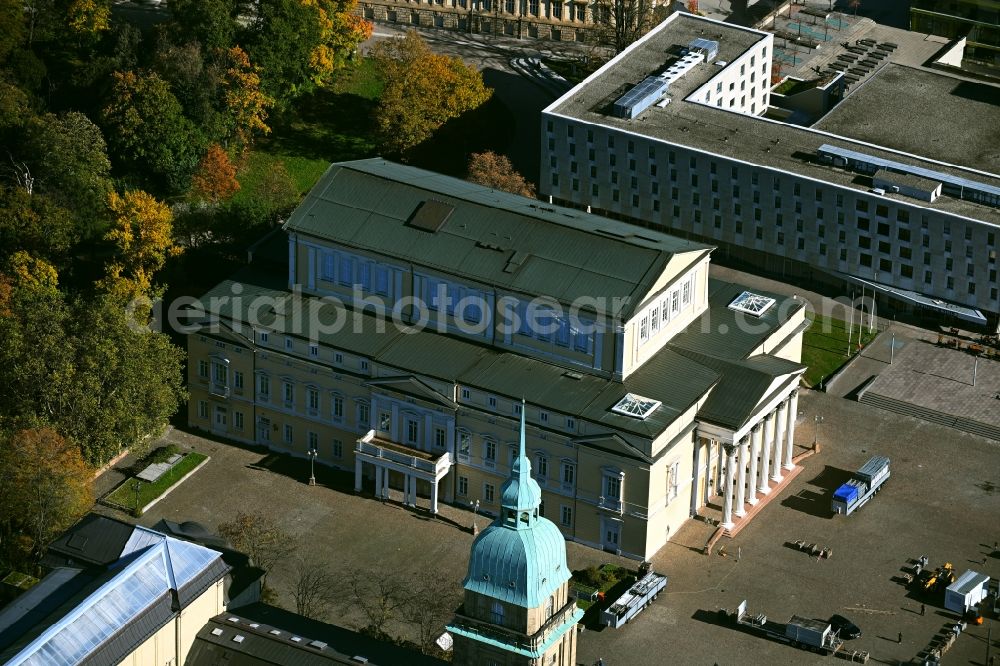 Darmstadt from above - Building of the indoor arena Haus of Geschichte on place Haus der Geschichte Karolinenplatz in Darmstadt in the state Hesse, Germany