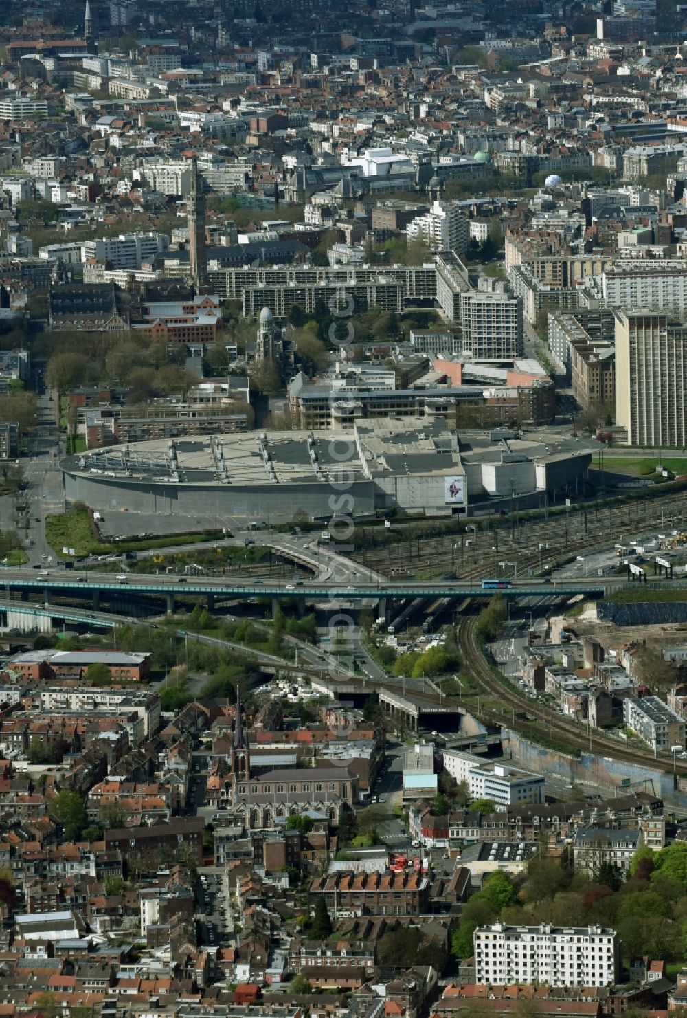 Aerial photograph Lille - Building the indoor arena Lille Grand Palais on Boulevard des Cites Unies in Lille in Nord-Pas-de-Calais Picardy, France