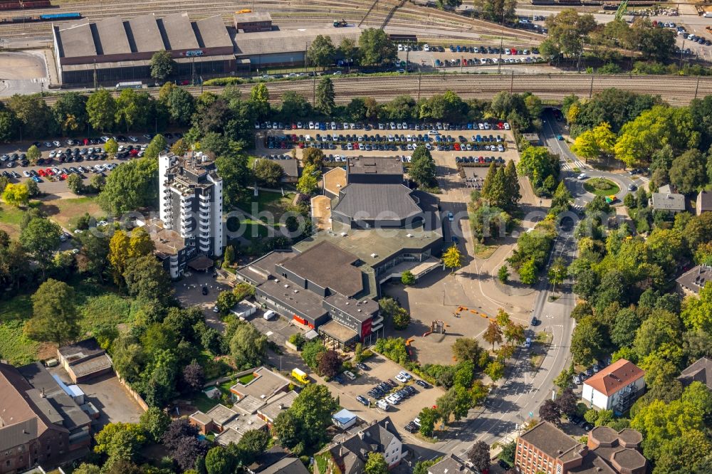 Aerial photograph Witten - Building of the indoor arena Saalbau Witten on Bergerstrasse in Witten in the state North Rhine-Westphalia, Germany