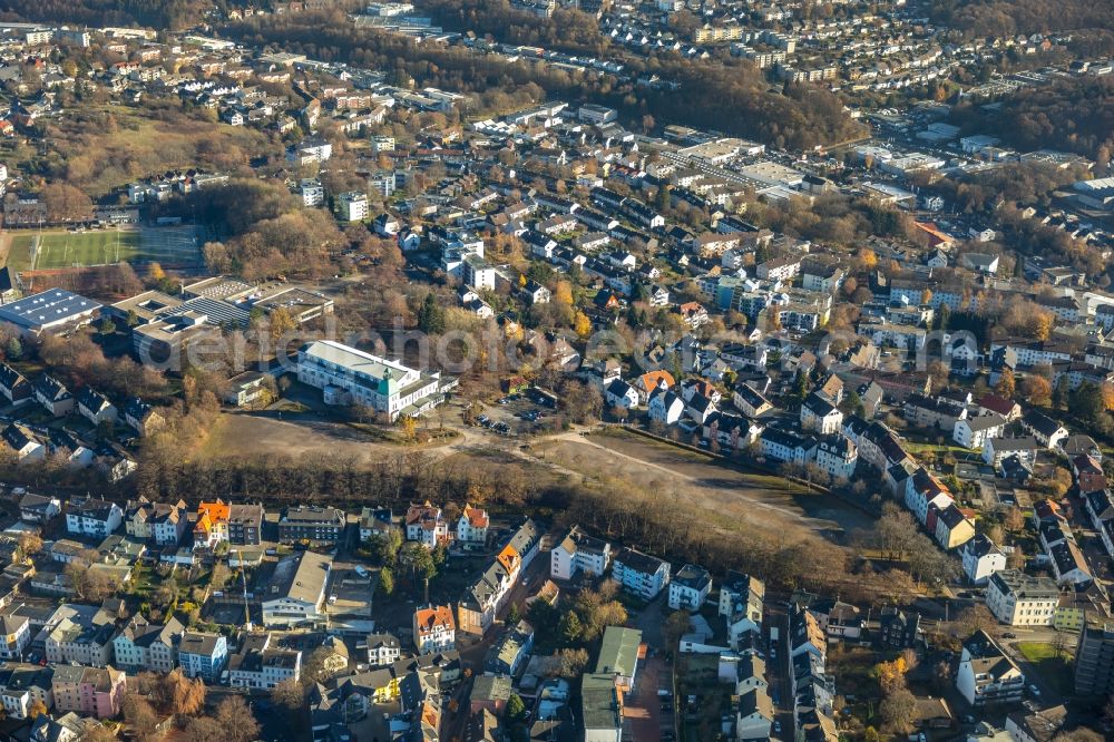 Lüdenscheid from the bird's eye view: Building of the indoor arena Schuetzenhalle on Reckenstrasse in Luedenscheid in the state North Rhine-Westphalia, Germany