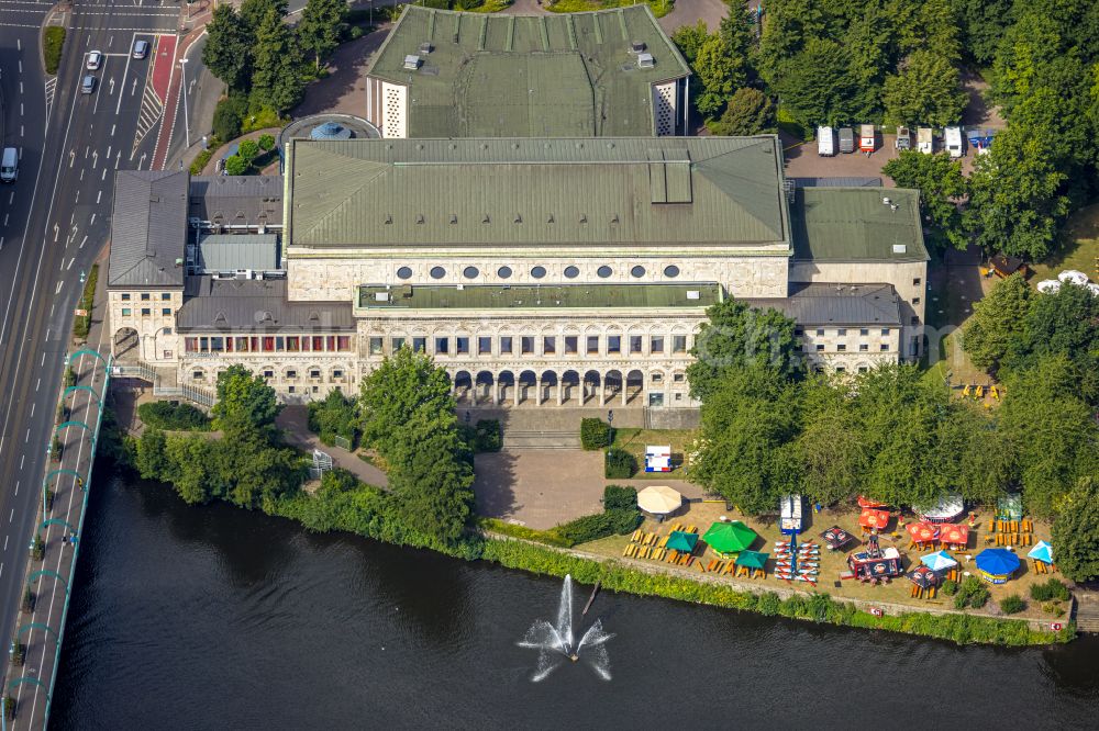 Aerial photograph Mülheim an der Ruhr - Building of the indoor arena Stadthalle Muelheim on Theodor-Heuss-Platz in Muelheim on the Ruhr in the state North Rhine-Westphalia, Germany