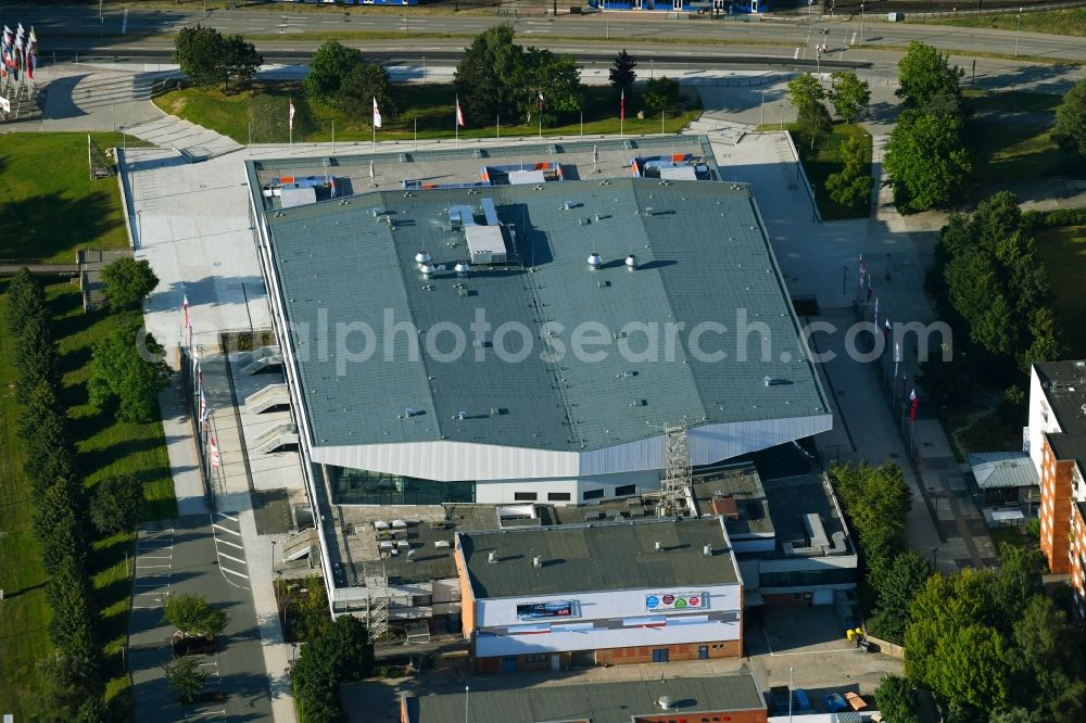 Aerial photograph Rostock - Building of the indoor arena StadtHalle Rostock on Suedring in Rostock in the state Mecklenburg - Western Pomerania, Germany