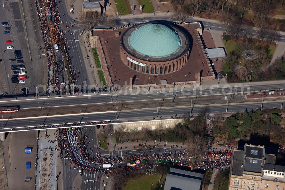 Aerial photograph Düsseldorf - Building of the indoor arena Tonhalle in the district Pempelfort in Duesseldorf in the state North Rhine-Westphalia, Germany