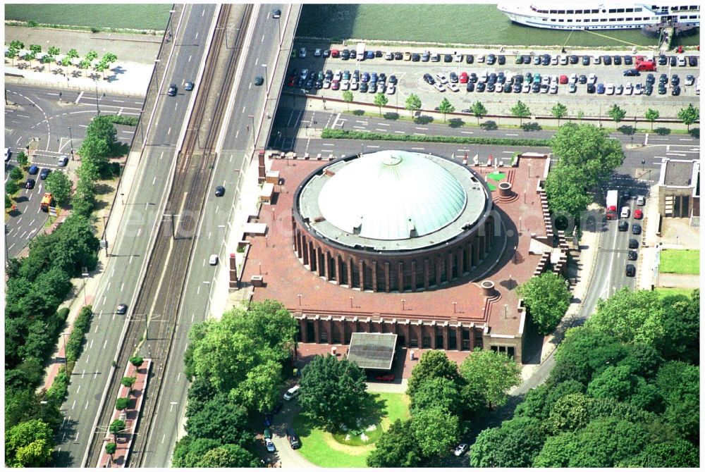 Düsseldorf from above - Building of the indoor arena Tonhalle in the district Pempelfort in Duesseldorf in the state North Rhine-Westphalia, Germany