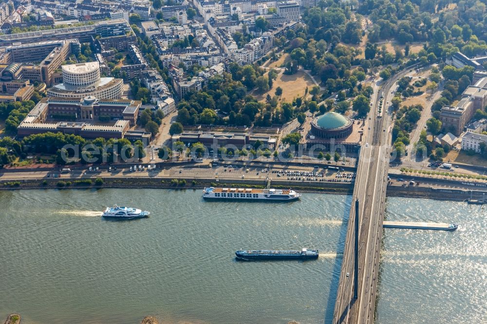 Düsseldorf from the bird's eye view: Building of the indoor arena Tonhalle and Kunstpalast in the district Pempelfort in Duesseldorf in the state North Rhine-Westphalia, Germany