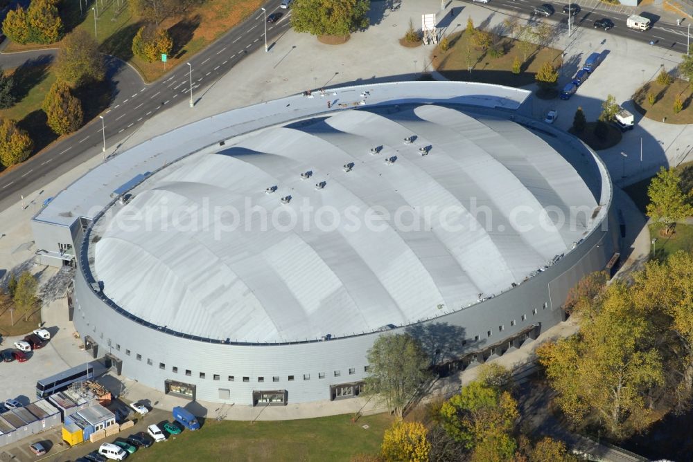 Aerial photograph Braunschweig - Building of the indoor arena Volkswagen Halle on Europaplatz in Brunswick in the state Lower Saxony, Germany