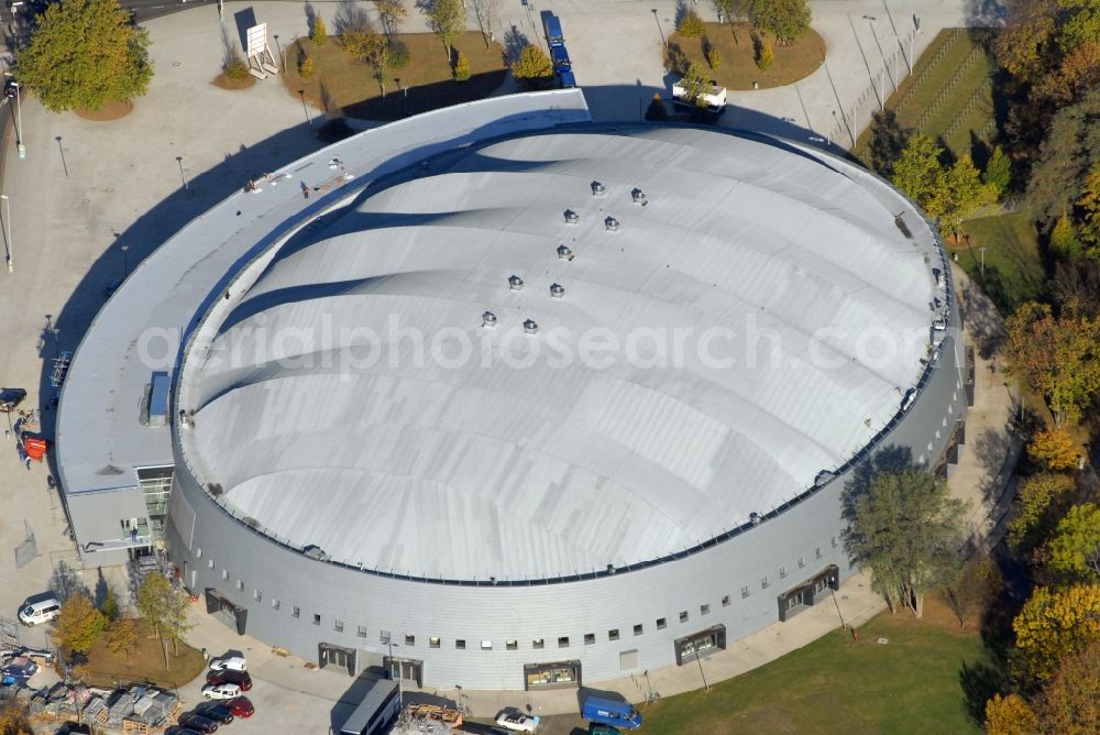 Braunschweig from the bird's eye view: Building of the indoor arena Volkswagen Halle on Europaplatz in Brunswick in the state Lower Saxony, Germany