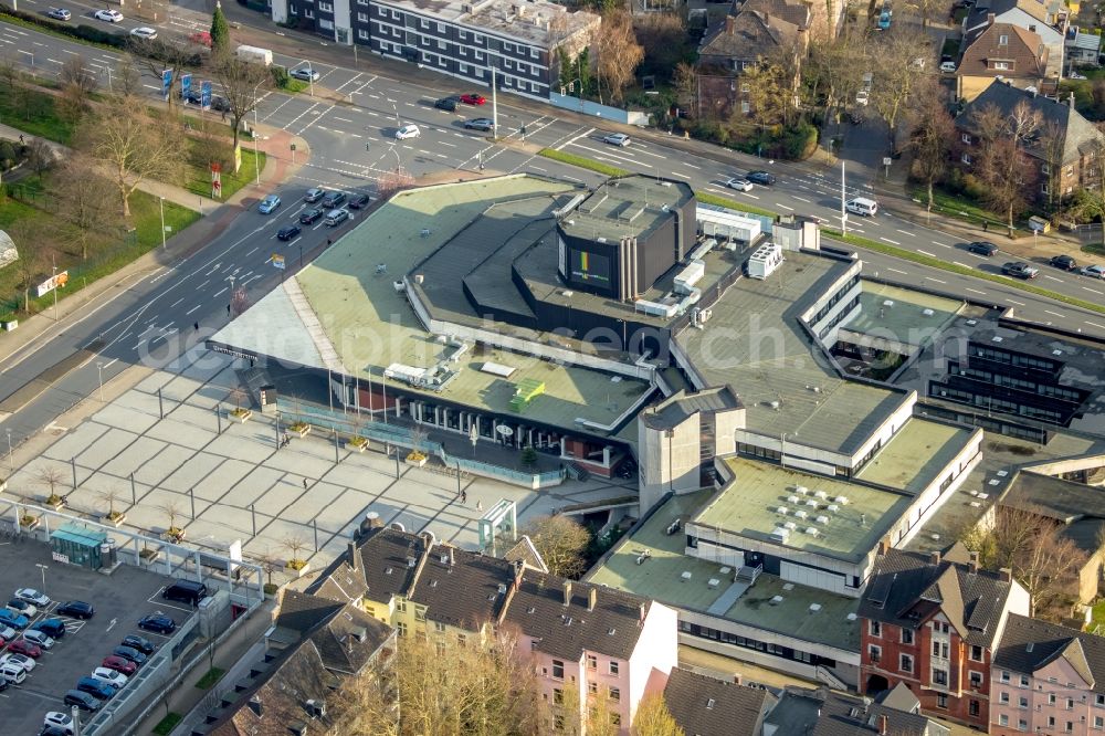 Aerial photograph Herne - Building of the indoor arena on Willi-Pohlmann-Platz in Herne in the state North Rhine-Westphalia