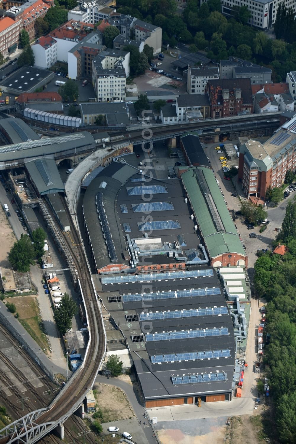 Aerial image Berlin - Building the indoor arena Markthallen at Gleisdreieck in the district Kreuzberg in Berlin, Germany