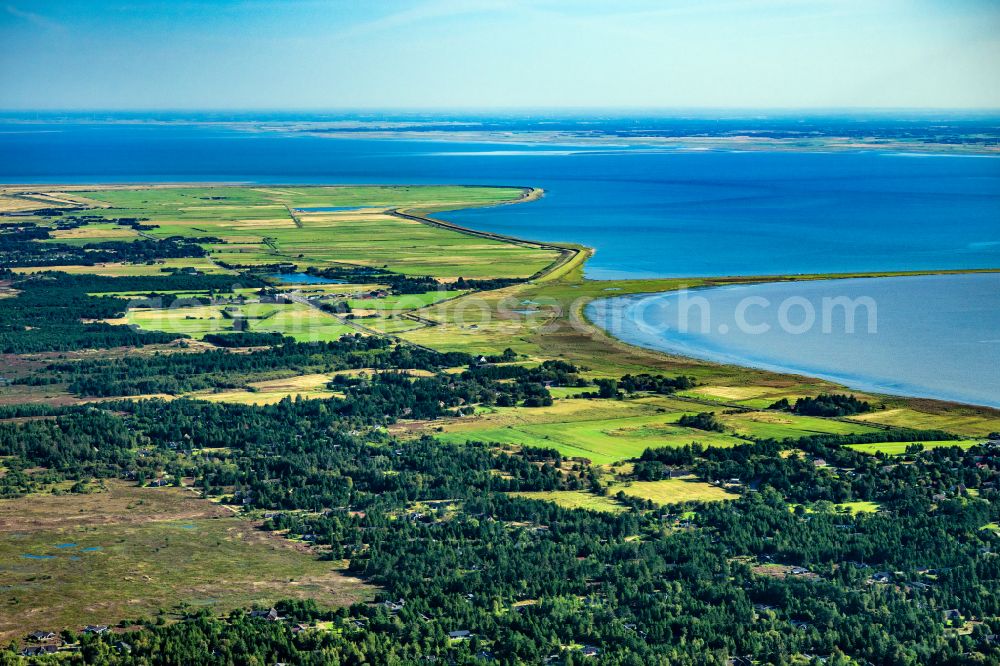 Aerial image Römö - Connection Causeway to the island of Roemoe in Denmark. The island can be the completed in 1948, toll free Roemoedaemningen (German: Roem Damm;) Length: 9170 m) are reached from the Mainland