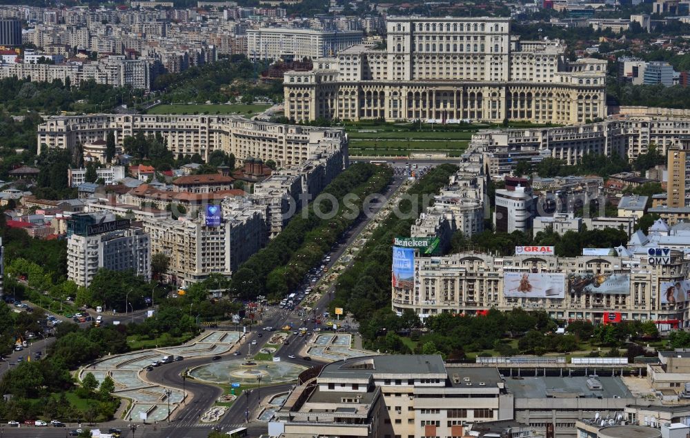 Bukarest from above - Decaying superb fountain at Piata Unirii to avenue of Bulevardul Bd Unirii in the city center of the capital city of Bucharest in Romania