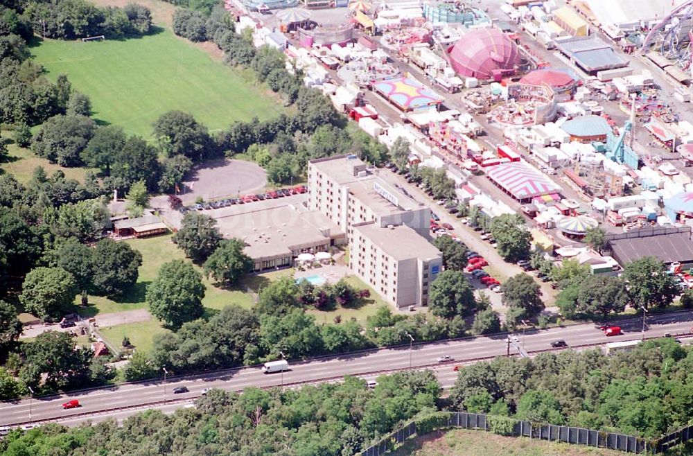 Berlin from above - 30.06.1995 Vergnügungspark am Flughafen Tegel mit dem NOVHOTEL