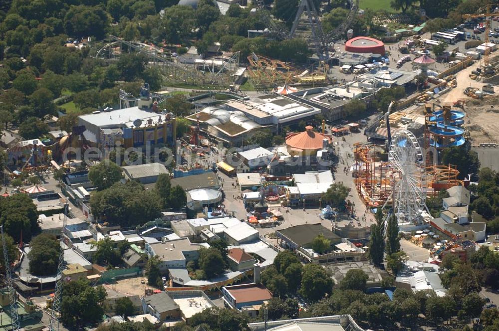 Aerial photograph Wien - Blick auf den Vergnügungspark, den Wurstelprater, an der Westspitze der Parkanlage. Kontakt: Wiener Praterverband, Prater 9, 1020 Wien; Tel.: 728-05-16; Fax: 728-52-74