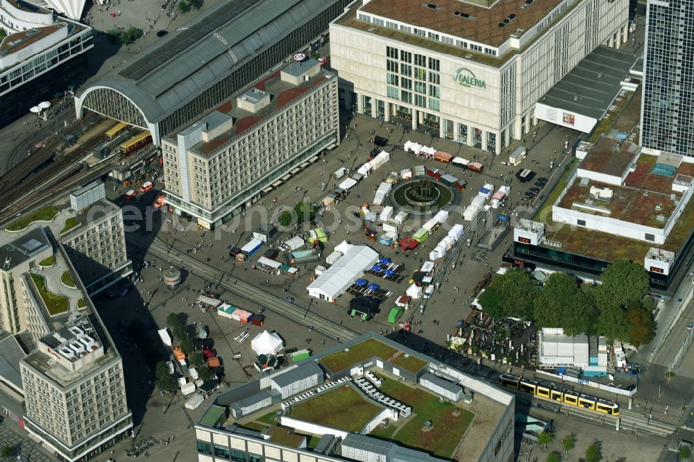 Berlin from the bird's eye view: Sale and food stands and trade stalls in the market place on Alexanderplatz in the district Mitte in Berlin, Germany