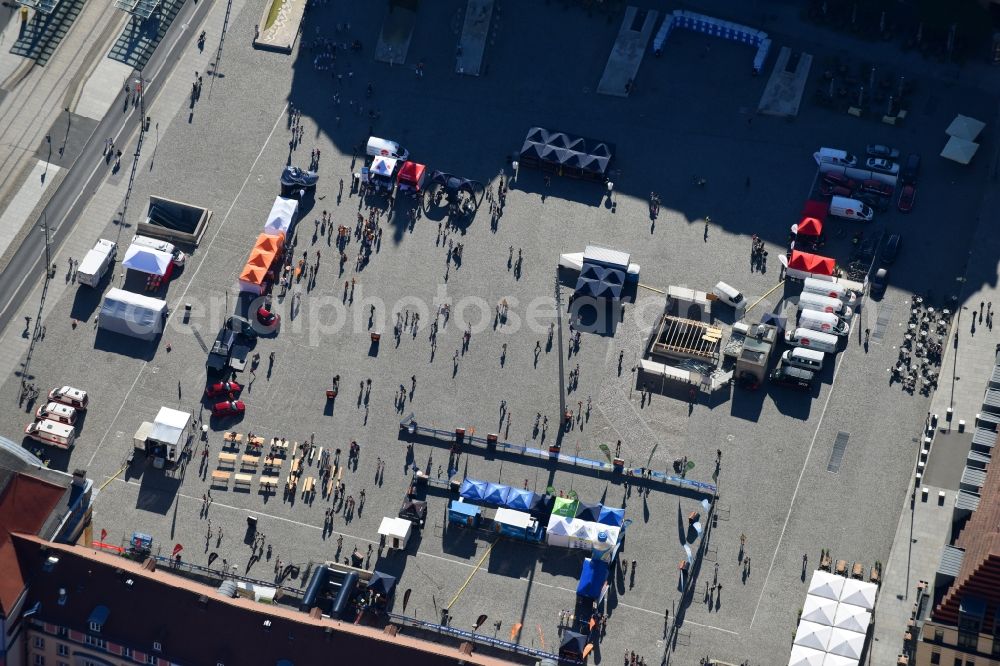 Aerial image Dresden - Sale and food stands and trade stalls in the market place on Altmarkt in the district Altstadt in Dresden in the state Saxony, Germany