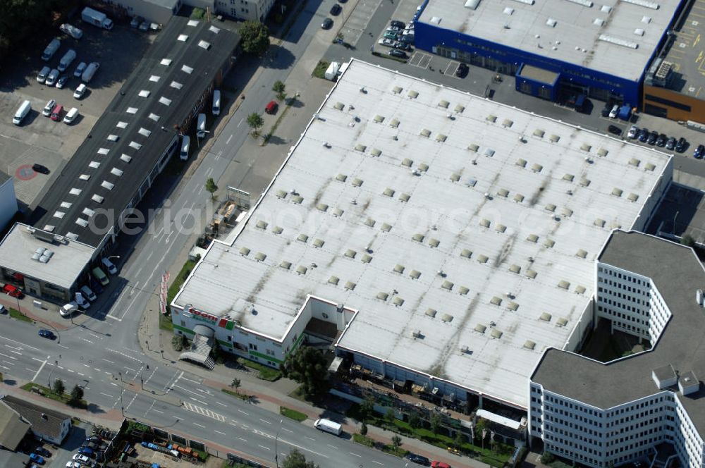 Hamburg from the bird's eye view: Blick auf eine Verkaufsfläche vermietet an Toom Baumarkt an der Strasse Am Stadtrand. Ansprechpartner: CORPUS SIREO, Asset Management GmbH, An der Welle 3, 60322 Frankfurt am Main, Tel. +49(0)69 48005 0, Fax +49(0)69 48005 102, Email: frankfurt@corpussireo.com; Kontakt: toom BauMarkt, Am Stadtrand 31-33, 22047 Hamburg-Wandsbek, Tel. +49(0)40 696971 0, Fax +49(0)40 696971 10, Email: kontakt@toom-baumarkt.de