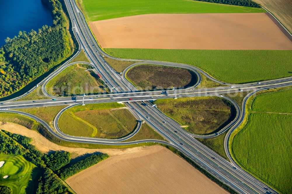 Duisburg from the bird's eye view: Traffic flow at the intersection- motorway Duisburg-Sued, A59 und B288, in Duisburg in the state North Rhine-Westphalia