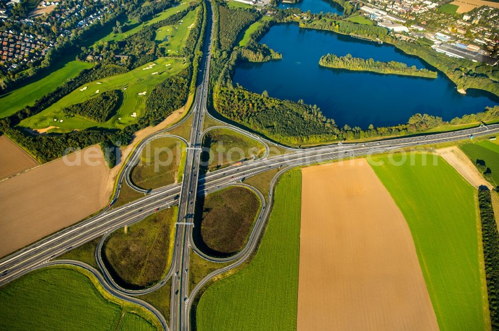 Aerial image Duisburg - Traffic flow at the intersection- motorway Duisburg-Sued, A59 und B288, in Duisburg in the state North Rhine-Westphalia