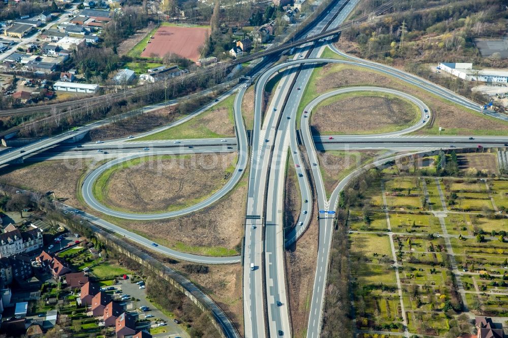 Herne from above - Traffic flow at the intersection- motorway A 42 - A43 of Emscherschnellweg in Herne in the state North Rhine-Westphalia