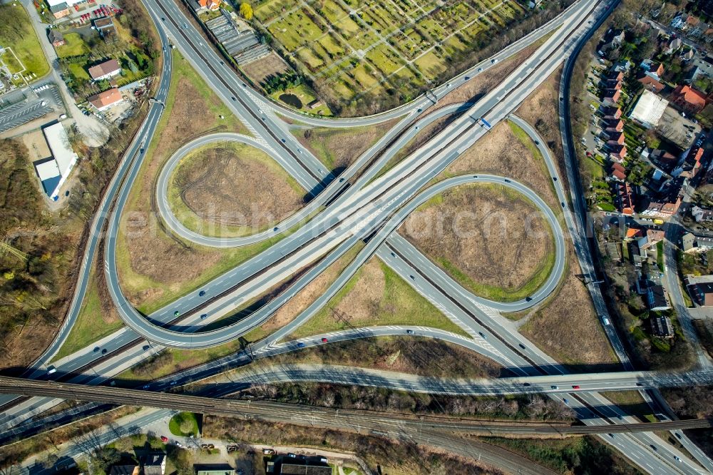 Herne from above - Traffic flow at the intersection- motorway A 42 - A43 of Emscherschnellweg in Herne in the state North Rhine-Westphalia