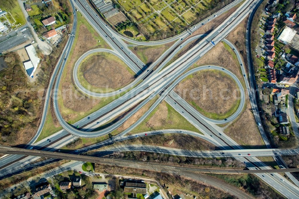 Aerial image Herne - Traffic flow at the intersection- motorway A 42 - A43 of Emscherschnellweg in Herne in the state North Rhine-Westphalia