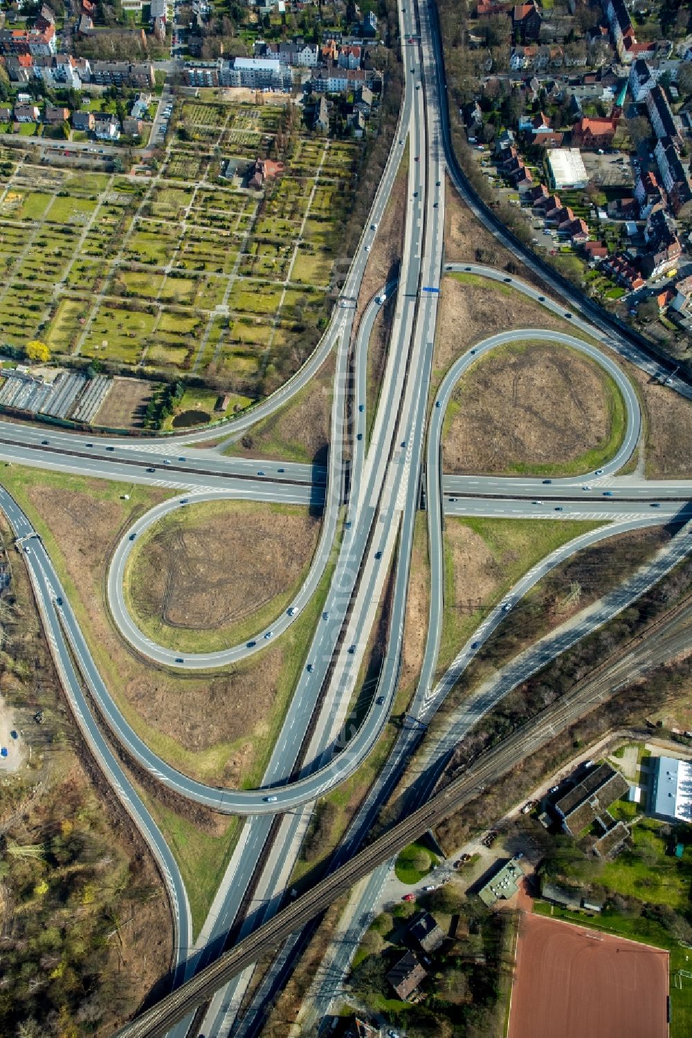 Herne from above - Traffic flow at the intersection- motorway A 42 - A43 of Emscherschnellweg in Herne in the state North Rhine-Westphalia